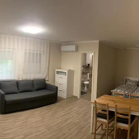 Apartment Dunaparti Kucko *